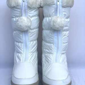 The lightweight and waterproof Nylon Suede Solid Boots